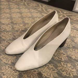 Vagabond white block heel shoes